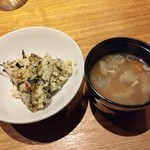 菜な - 高菜ごはんほんのちょっとだけ、だご汁の団子もちっちゃいのが申し訳程度に一個だけ。