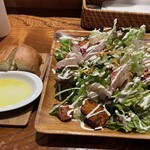 Monkey Sea & Real food - 