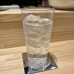 大衆酒場 たに - 「レモンサワー」495円也。