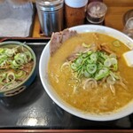 北海とんこつ らーめん純輝 - 