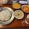 アジアン食堂 シロクマ - カレーとトムヤンクン欲張りセット