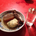 大分軒 - 清酒「愛姫」とおでん（にら玉、大根、牛すじ）